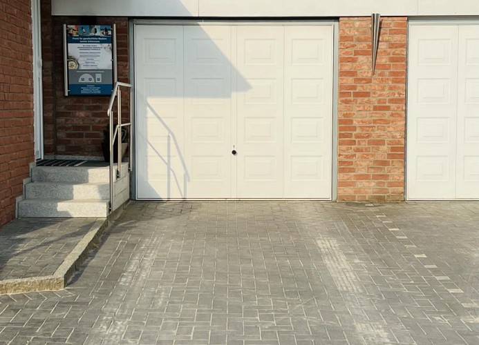 Garage/Stellplatz