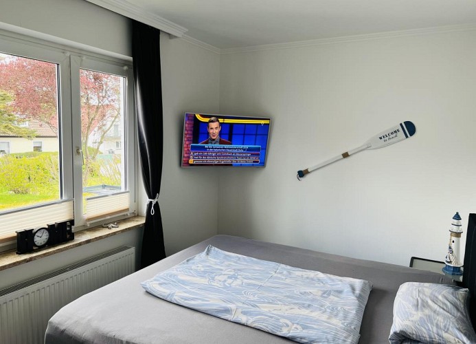 Schlafzimmer mit TV