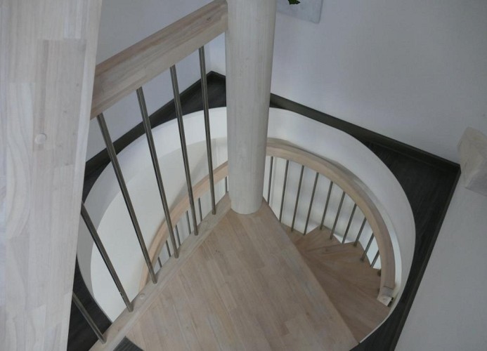 Wendeltreppe zwischen EG und OG